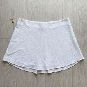 ✨ Twik par Simons White Mini Skirt ✨ Size Extra Large ✨ NWT ✨ SUMMER MUST HAVE ✨